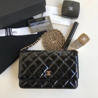 Chanel mini woc